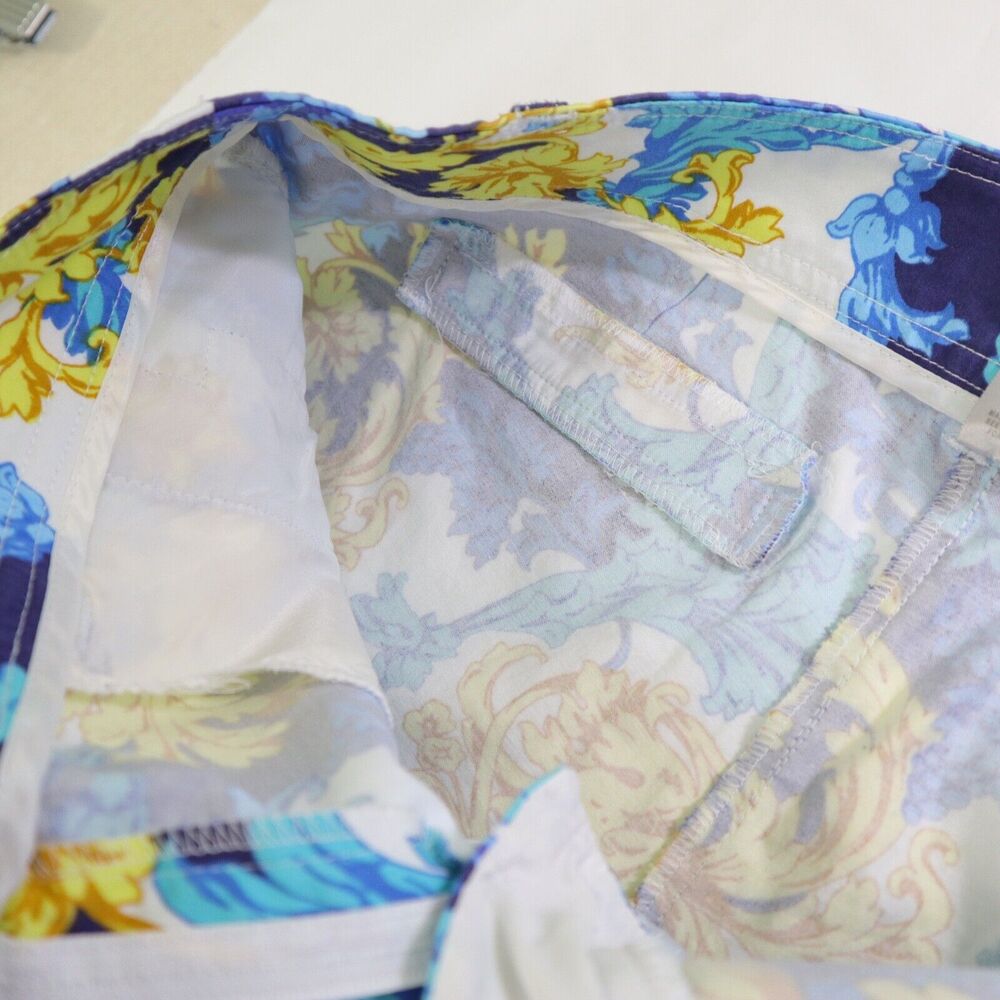 Vintage Cache Size 10 Baroque Fleur Print Shorts Floral Blue Yellow - Picture 10 of 10